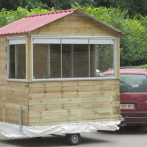 CABINE EM MADEIRA DO JÚRI MÓVEL 