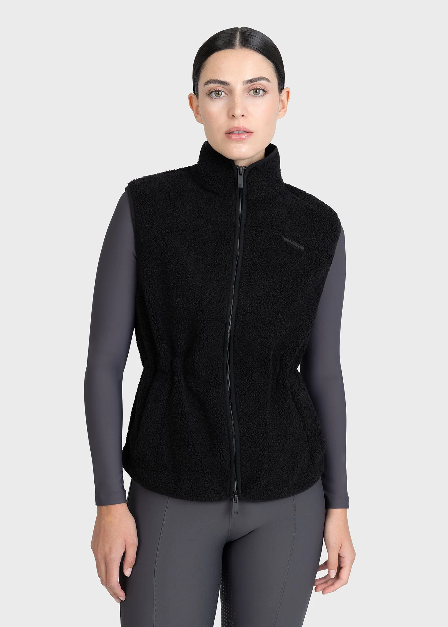 CASACO DE EQUITAÇAO PARA SENHORA SHERPA TEDDY VEST PRETO MAXIMILIAN EQUESTRIAN