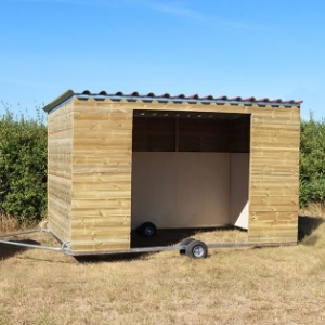 ABRIGO DE MADEIRA PARA CAVALOS CHEVAUX TRACTABRI ( MÓVÉL )